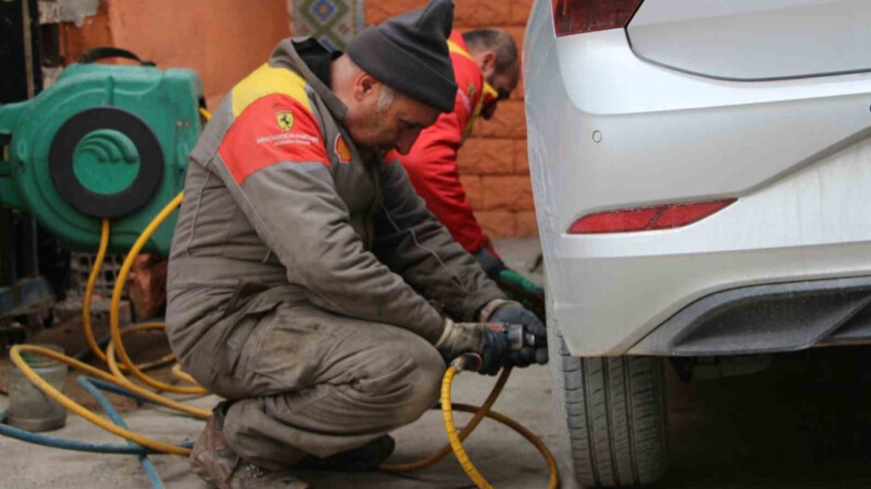 Oto lastikçilerde hareketlilik başladı – Ekonomim