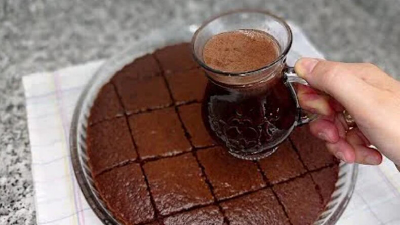 Yalancı browni kekin garantili tarifi. Kıvamı ve lezzeti asla şaşmıyor